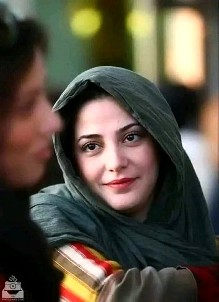 دلوں کا حال تو یہ ہے کہ ربط ہے نہ گُریز..
محبتیں تو گئیں تھیں عداوتیں بھی گئیں۔💔Unzii🥀