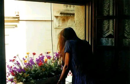 مجھے تم ضروری ہو!
سیکنڈوں والی اس سوئی کی طرح جس کے بغیر منٹ اور گھنٹے وقت بتانے سے قاصر ہیں ۔!❤️