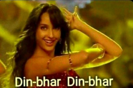 Someone : Kitna Mob use krte ho ?
Me :