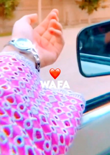 جو ہر گھڑی یادوں میں تھا وو لمحہ بھلا دیا ☺☺