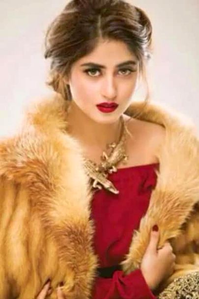 Sajal Ali beautiful actress in pakistan.... 🤞❣️❣️