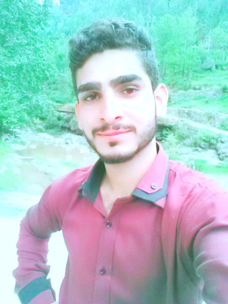 Jo bichrhay hain woh kab milay hain Faraz...
Phir b tu intizar kar shayad...
💔💔😓😓😪😪