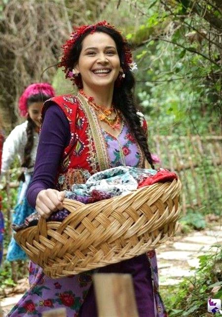 Turkish Celebs image