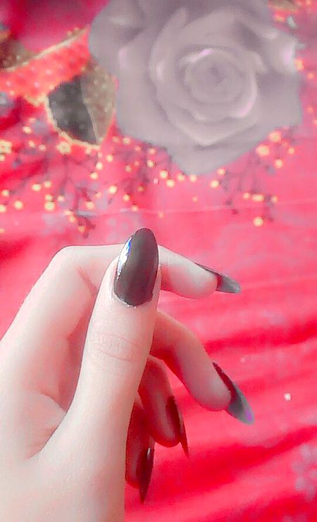 میں اپنے نام کی لڑکیوں سے ملی ہوں میرا نام فقط مجھ پر جچتا ہے