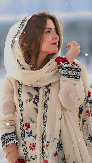 Beautiful People image