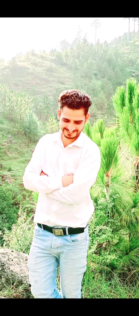 Tu ne zindagi main aa k zindagiii.... Zindagii badal di....