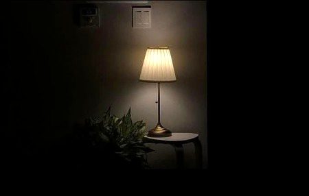 *قدرت کا ایک عجیب و غریب سودا ہے کہ*
دوسروں کے چراغ میں تیل ڈالنے سے آپ کے اپنے راستے روشن ہوجاتے ہیں🍁