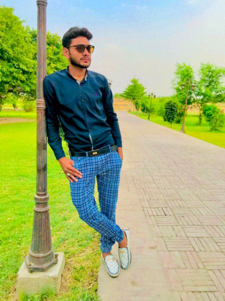 ہم تو تم پر مرتے ہیں😍
اب تم پر  فرز ہے❤🩹
ہمیں زندہ رکھنا 💯🥰