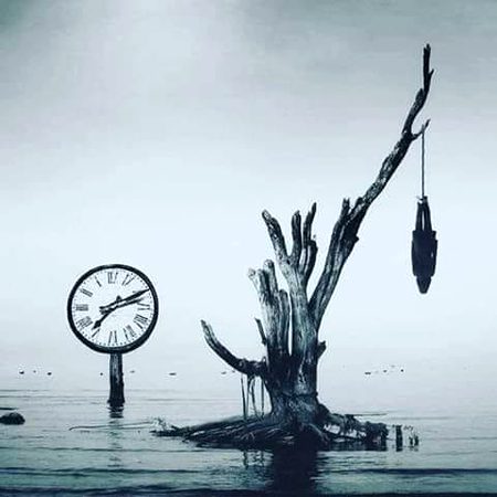 ﻣﯿﺮﮮ ﻟﻔﻆ  ﺳﻮﻟﯽ ﺗﮏ ﻟﮯ ﺟﺎﺗﮯ ﮨﯿﮟ
ﻣﯿﺮﯼ  ﺷﺎﻋﺮﯼ ﻧﺎ ﭼﺮﺍﻧﺎ  ﻣﺎﺭﮮ ﺟﺎﺅ ﮔﮯ