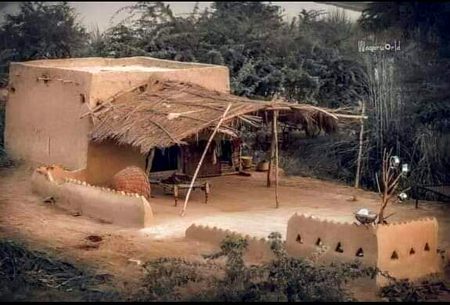 اميرِشہرميری چھونپڑی پے طنز نہ کر
یہ تیرے ظرف سے ہر حال میں بڑی ہو گی