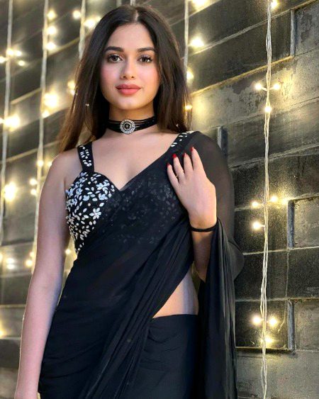 TikTok Stars image