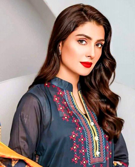 Pakistani Celebs image