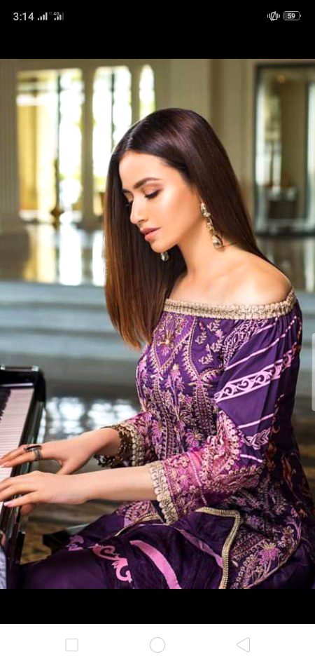 Pakistani Celebs image