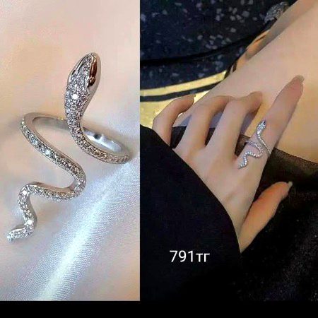 آئے دن خواب میں سانپ آتے 
سوچ رہی کیوں نا انکو لے کر اس طرح پہن لوں
🙂🫠