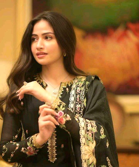 Pakistani Celebs image