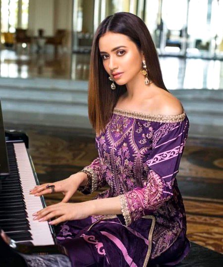 Pakistani Celebs image