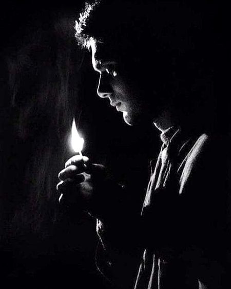 ﺍﺱ ﻧﮯ ﺗﻮ ﮨﻤﯿﮟ ﮐﺐ ﮐﺎ ﻓﺮﺍﻣﻮﺵ ﮐﺮ ﺩﯾﺎ
ﮨﻢ ﮨﯿﮟ ﮐﮧ ﺍﺳﮑﯽ ذﺍﺕ ﺳﮯ ﺁﮔﮯ ﻧﮩﯿﮟ ﮔﺌﮯ