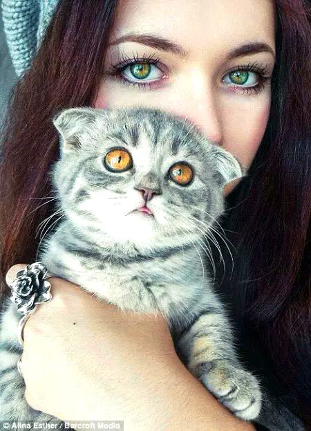 Beautiful People image