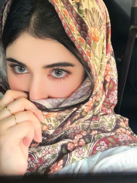 Beautiful People image