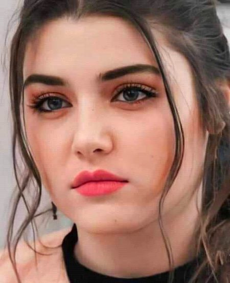 Kia kro gy ??agr keh do k udas hn me ---!😞😞😔💔