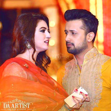 بھٹک جاتی ہوں کبھی سمبھل جاتی ہوں 😍🌹😘😍 👩❤️💋👨
تم کو سوچوں تو سچ کہوں سنور جاتی ہوں😍❤️🌹
💞