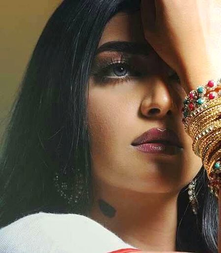 یہ تو تُجھے مُفت میں مِل گئے بَنجارے لوگ..
وَگرنہ" ہم وہ تھے جو صدیوں کمائے جاتے.
داد تو بنتی ہے ناں ترے حوصلوں پہ عاصم.
وَگرنہ ہم ایسے کَب تھے کہ یُوں گنوائے جاتے💔Unzii🥀