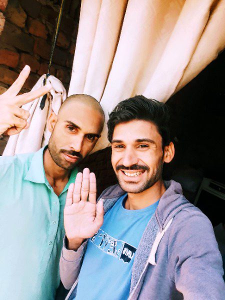 Me aur Mera Bata Bhai. Jo has Raha hai wo me hon baaki ganja wo Mera Bata Bhai hai .x4.x4.x4