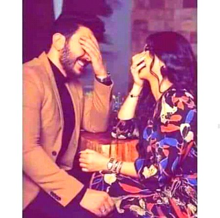 ﺳﺎﺭﮮ ﺟﺬﺑﮯ.. ﺗﻤﺎﻡ ﻭﻋﺪے..ﺩﻋﺎﺋﯿﮟ ﺳﺎﺭﯼ..ﺳﺒﮭﯽ ﺍﺭﺍﺩﮮ..ﮨﺮ ﺍﮎ ﺗﻤﻨﺎ..ﮨﺮ ﺍﯾﮏ... ▼.𝐂𝐡 𝐋𝐨𝐯𝐞𝐥𝐲 𝐍𝐚𝐛𝐞𝐞𝐥.▼
ﺧﻮﺍﮨﺶ..ﺧﻮﺍﺏ ﺍﭘﻨﺎ..ﺧﻤﺎﺭ ﺳﺎﺭﮮ..ﻣﺤﺒﺘﻮﮞ ﮐﮯ ﻧﺼﺎﺏ ﺳﺎﺭﮮ..ﺟﻮ ﺗﻢ ﮐﻮ ﺩﮮ ﺩﻭں..ﺗﻮ ﺍﺗﻨﺎ ﮐﮩﮧ ﺩﻭ..ﻭﻓﺎ ﮐﺮﻭ گے؟🥀