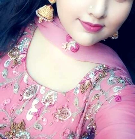 پورے پاکستان میں صرف ایک ہی بابا سچا ہے 
جو محبوب کو قدموں میں لا سکتا ہے
وہ ہے بابا قائد اعظم