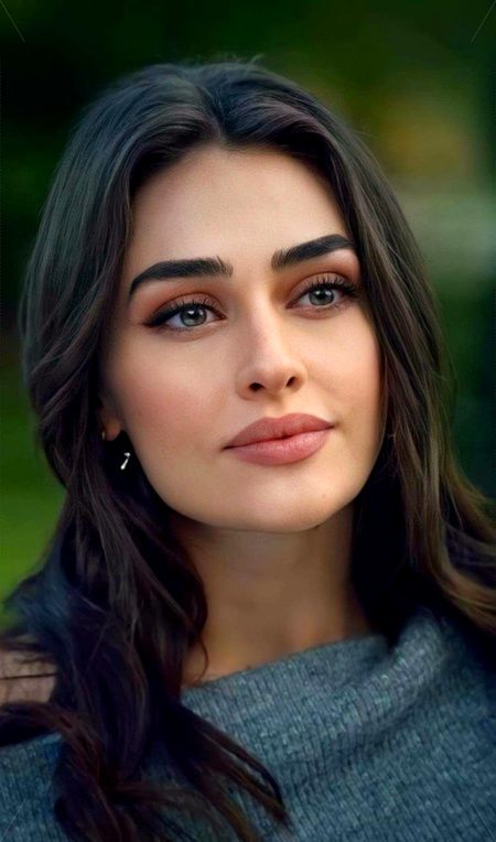 Turkish Celebs image