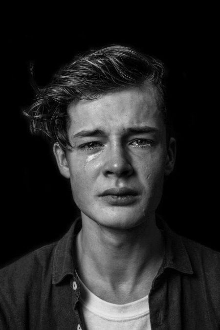 ہنس کر ہر درد کو سہا ہے میں نے
❤
اس امید پر کہ آج سے بہتر میرا کل ہو گا
💔💔these words present my current condition ☺🙂😖😭.