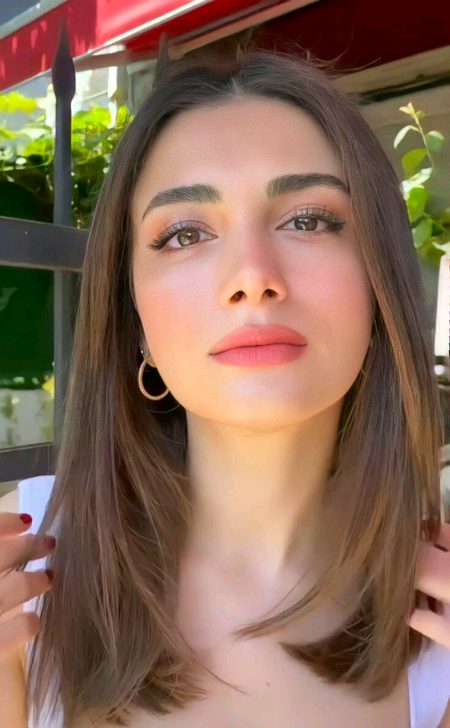 Turkish Celebs image