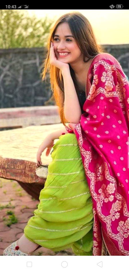 Beautiful People image