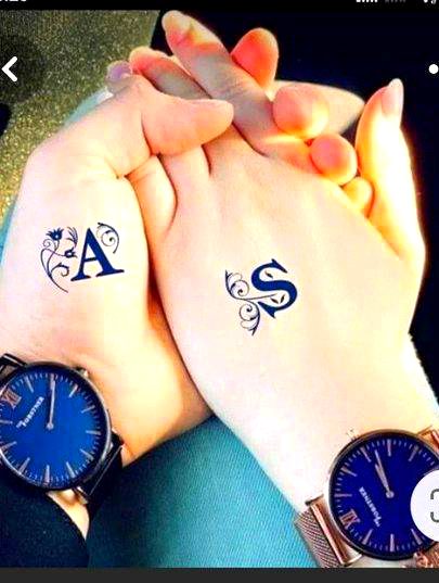 A our S my fvrt ....kyun ky meri jis say bht dosti hoi un ka name A our S say he hota hai ....chahye fb ky friends ho dd ky ja phir family👌🏻👌🏻😍