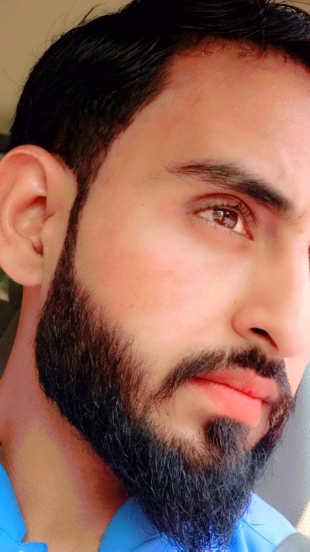 🫰❤:بے قدری کر رہے ہیں تو کرنے دو شوق سے
مجھ جیسا تو میرے بعد ڈھونڈا تو کریں گے
مانا میرے جانے سے دنیا نہ رکے گی
لیکن یہ لوگ میرا تذکرہ تو کریں گے