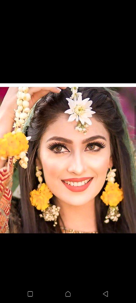Ayeza khan