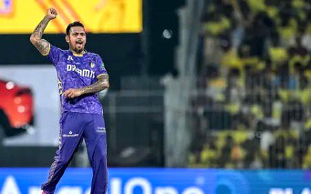 Sunil Narine becomes third bowler to claim 600 T20 wickets