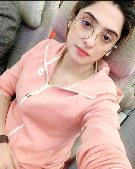 نہیں مِلا ہے کوئی تجھ سا آج تک مجھ کو
پھر یہ ستم الگ ہے کہ مِلا تُو بھی نہیں🔥 Mahii 💔