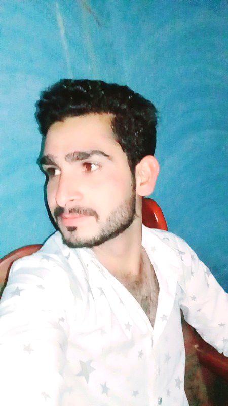 Dil pe yaktarfa azabun ko utartay dekha...
Hum ne chup chap usay khud se bichartay dekha... 😓