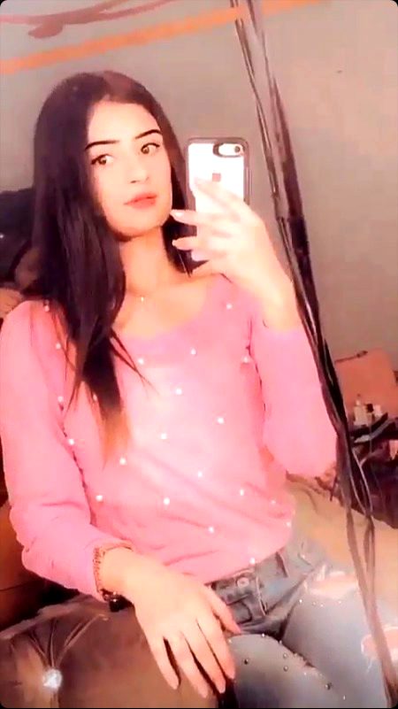 کسی کی مجال کہ مجھ سے تلخ کلامی کرے
میں تو خود کو بھی جی جناب مخاطب کرتی
ہوں🔥😏👑