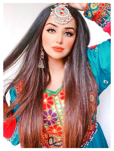 Beautiful People image