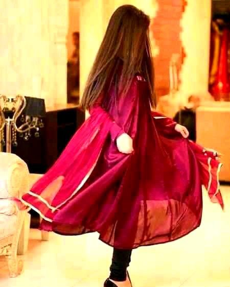 AgR Me Joo RoooTh JaOnn....To TuM MujHe Mananaa....ThaMa Heee HaaTh MeRaaa....Phrrr UmR BharR NibhaNaaa....MeRe SaaTh YunHii ReHnaaa....TaaRe HazaaR BaN Kee❤️❤️