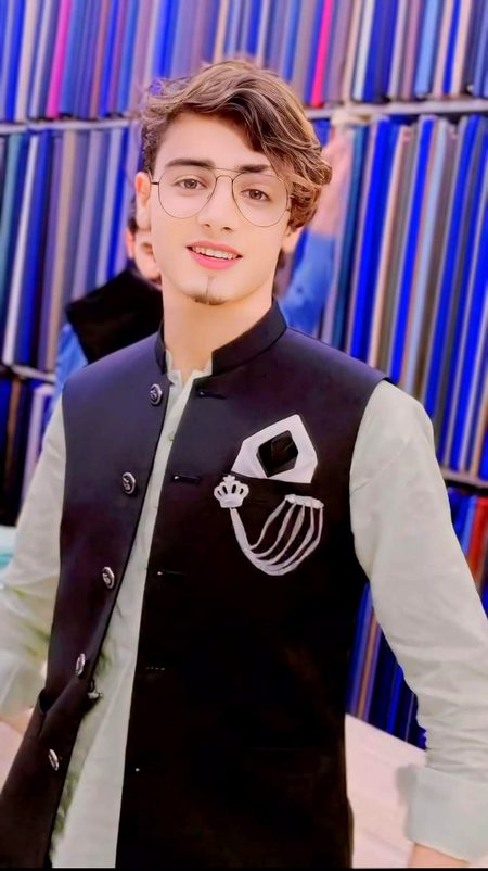 Beautiful People image