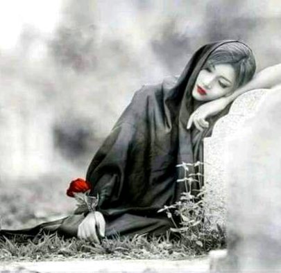 آج چھیڑو نہ نبھانے کی باتیں🥀
آج ہم دُکھ سے بھرے بیٹھے ہیں🔥 Mahii 💔