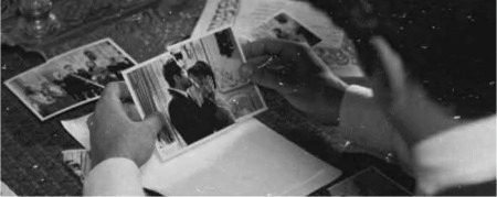 تصویروں کو آگ لگانے سے پہلے
میں نے سب کو چُھو کردیکھا،