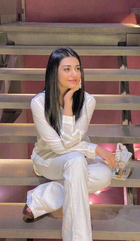 Pakistani Celebs image