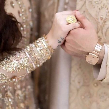 ❤کاش تم پوچھو مجھ سے کیا چاہیئے ❤
❤میں پکڑوں ہاتھ تیرا اورکہوں تیرا ساتھ چاہیئے🙃😇
