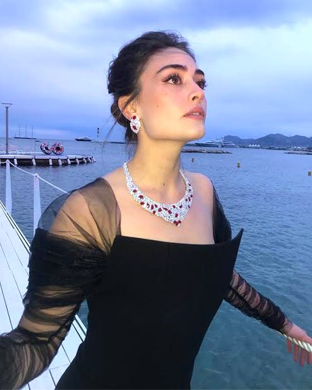 Turkish Celebs image