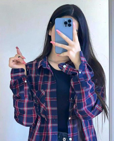 محبت کے بازار میں حُسن کی کیا ضرورت _
دل جس پہ آ جاۓ وه سب سے حسین لگتا ہے Ansa Noor