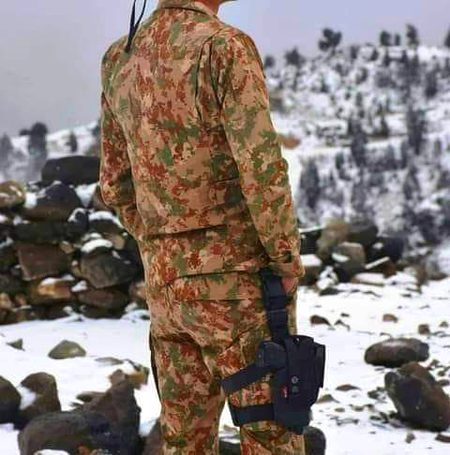 بہت تڑپائے گی درد جدائی تم کو
💔🔥
ھمارا کیا, ھم تو مر جائیں گے
😑